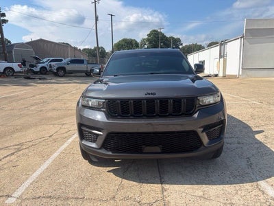 2022 Jeep Grand Cherokee Altitude
