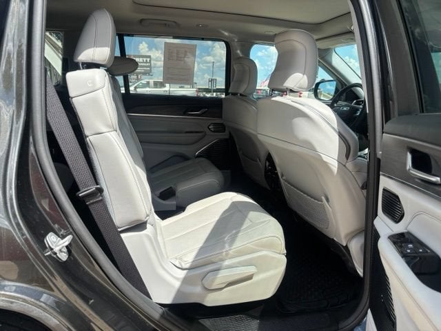 2022 Jeep Grand Cherokee L Overland 4x4
