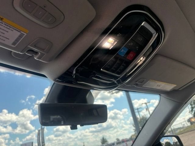 2022 Jeep Grand Cherokee L Overland 4x4