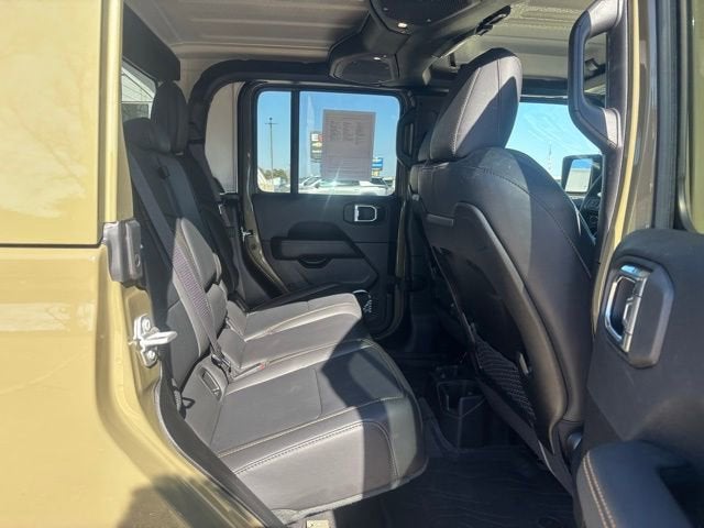 2025 Jeep Gladiator High Tide