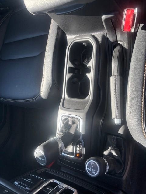 2025 Jeep Gladiator High Tide