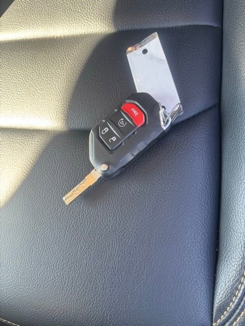 2025 Jeep Gladiator High Tide