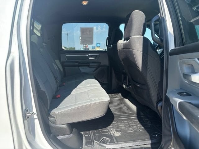 2022 RAM 1500 Big Horn Crew Cab 4x4 5'7" Box