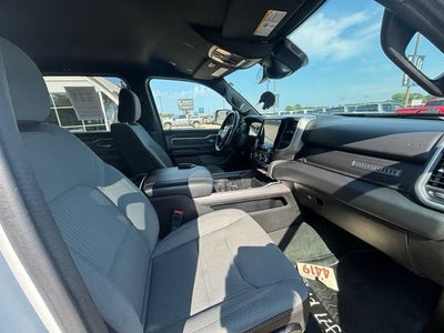 2022 RAM 1500 Big Horn Crew Cab 4x4 5'7" Box