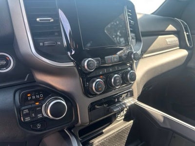 2022 RAM 1500 Big Horn Crew Cab 4x4 5'7" Box