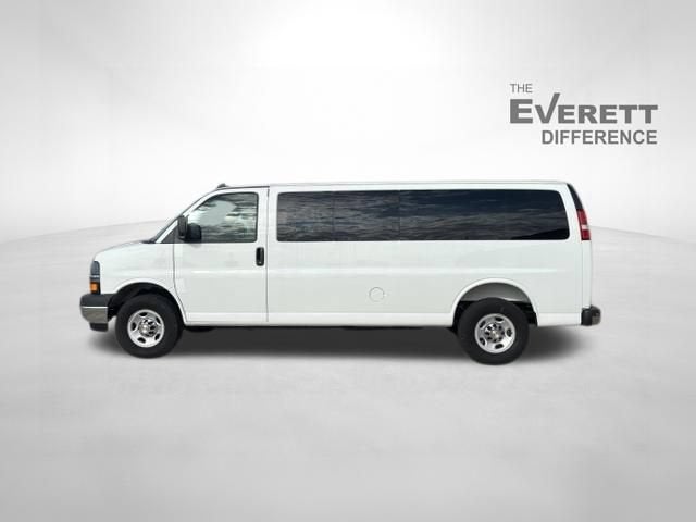 2026 Chevrolet Express Passenger 1LS