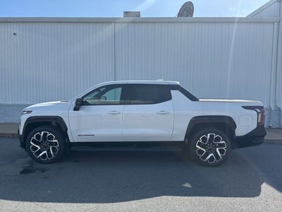 2024 Chevrolet Silverado EV RST