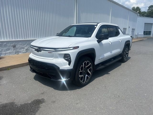 2024 Chevrolet Silverado EV RST