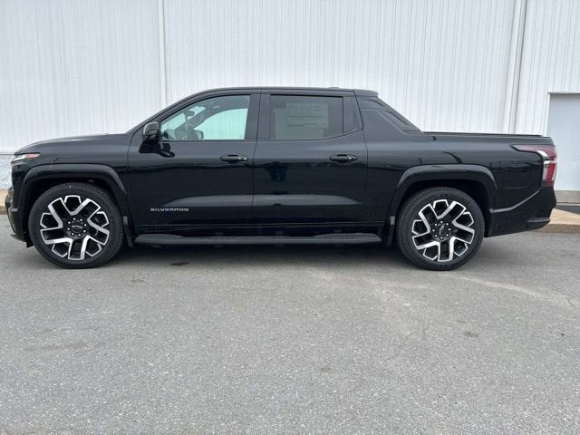 2024 Chevrolet Silverado EV RST