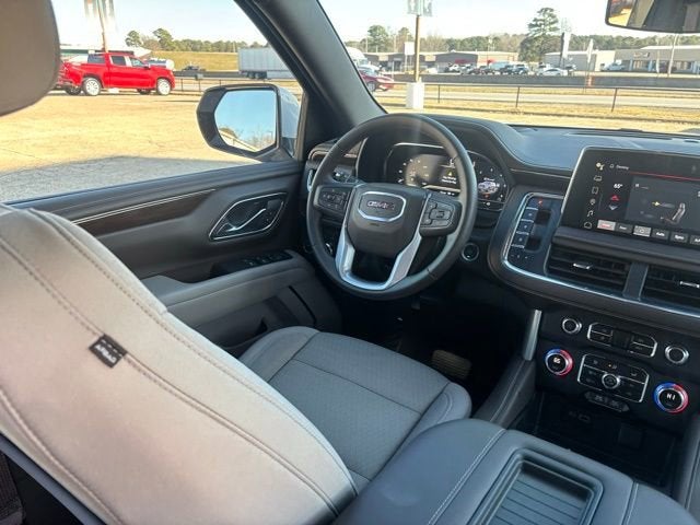 2024 GMC Yukon XL SLE