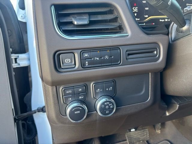 2024 GMC Yukon XL SLE