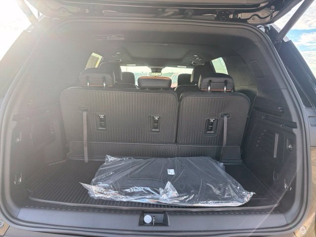 2027 Chevrolet Traverse Z71 - Photo 10
