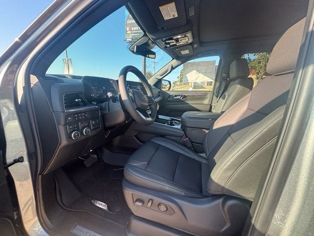 2026 Chevrolet Suburban Z71 - Photo 11