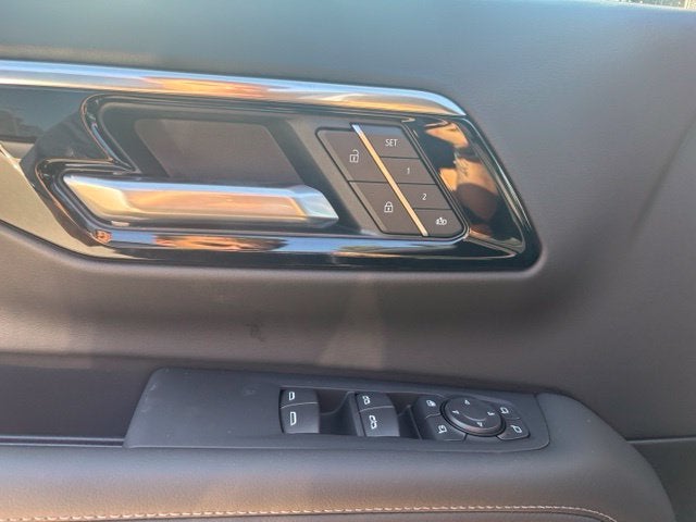 2026 Chevrolet Suburban Z71 - Photo 23