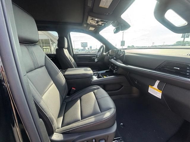 2026 Chevrolet Suburban RST - Photo 16