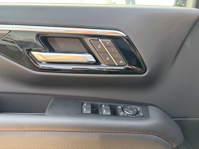 2026 Chevrolet Suburban RST - Photo 20