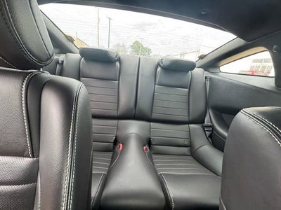 2014 Ford Mustang V6