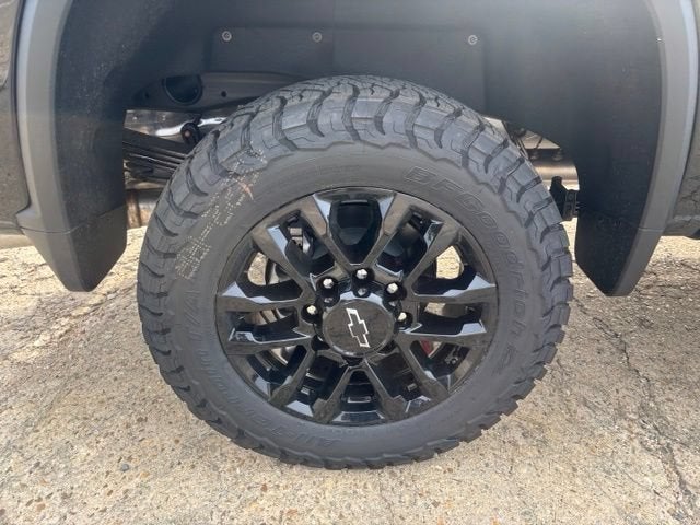 2026 Chevrolet Silverado 2500 HD LTZ - Photo 9