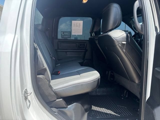 2025 RAM 3500 Tradesman Crew Cab 4x4 8' Box