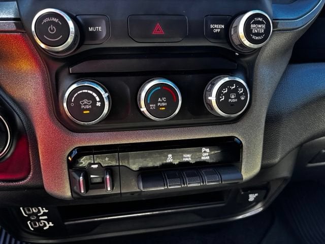 2024 RAM 2500 Tradesman Crew Cab 4x4 6'4" Box