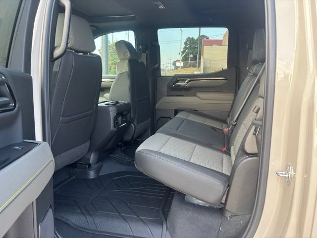 2026 Chevrolet Silverado 1500 ZR2 - Photo 12