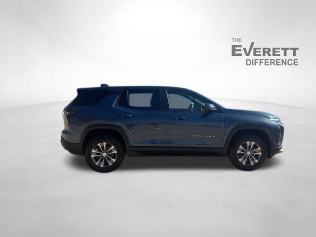 2027 Chevrolet Equinox LT - Photo 8