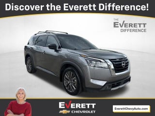 2023 Nissan Pathfinder SL FWD