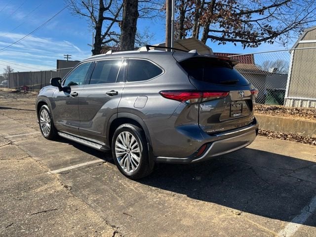 2022 Toyota Highlander Platinum