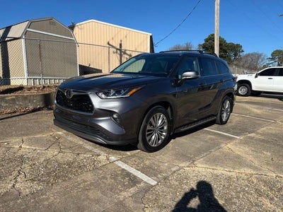 2022 Toyota Highlander Platinum