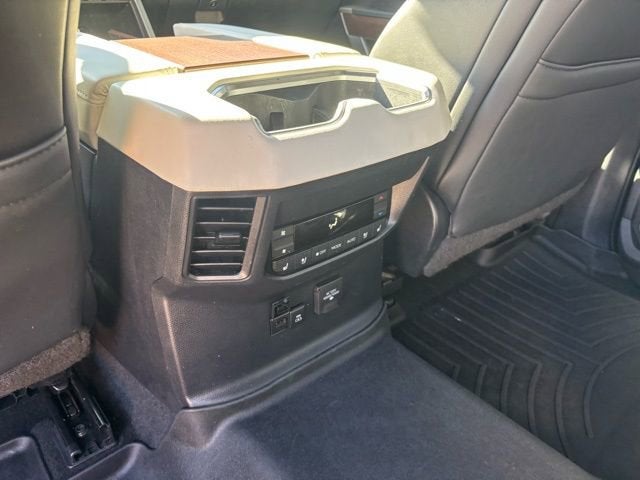 2024 Toyota Sequoia Capstone