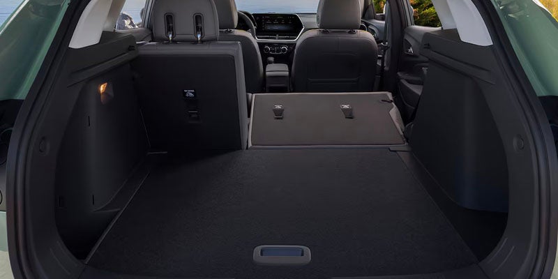 The interior of the 2025 Chevrolet Trax in Benton, AR